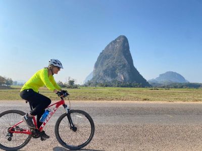 Maria Mroz Cycling on the  tour with redspokes