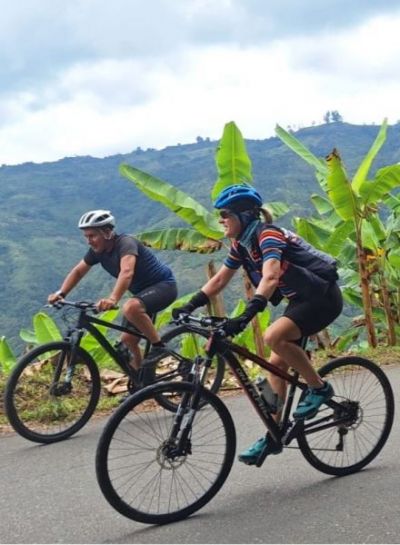 Kimberly Mygatt Cycling on the  tour with redspokes