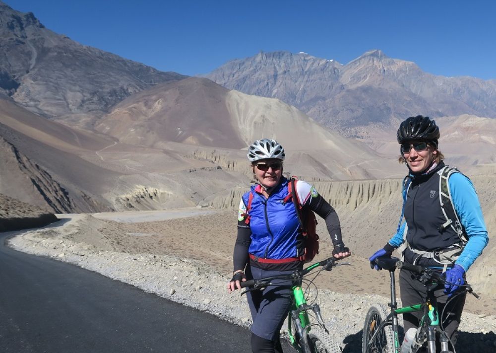 Cycle Nepal on the Nepal cycling tour